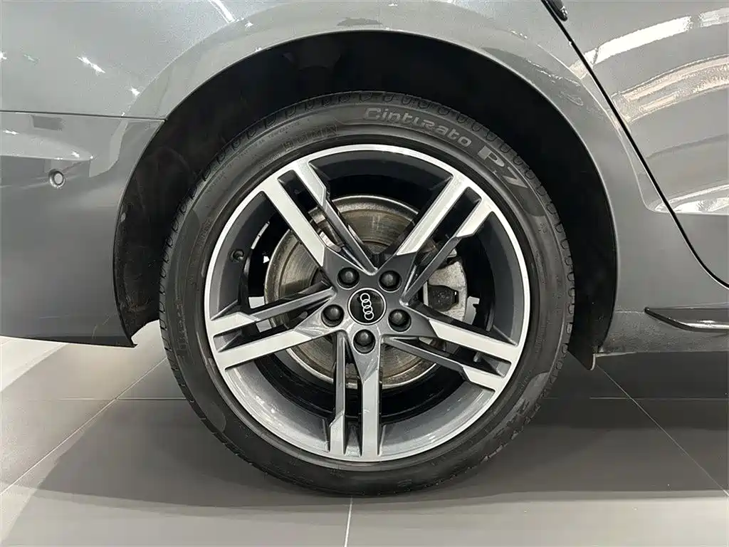 Audi A4L — миниатюра 15