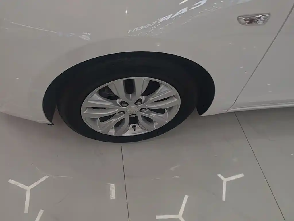 Buick Excelle — миниатюра 23