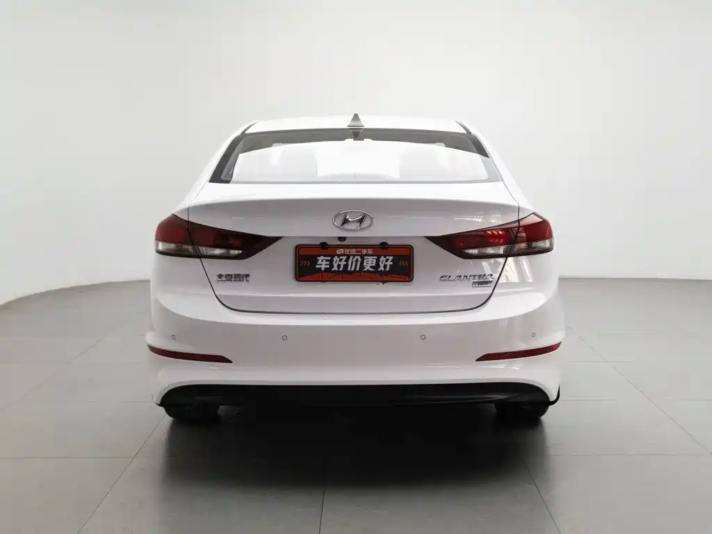 Hyundai Elantra — миниатюра 4