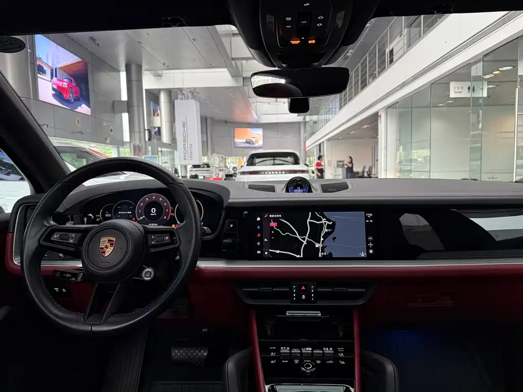 Porsche Cayenne — миниатюра 6