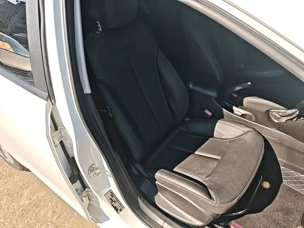 Buick Excelle — миниатюра 25