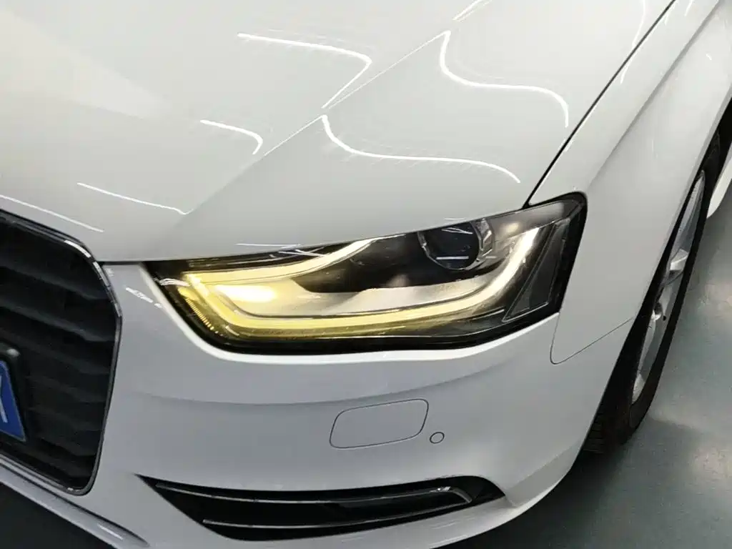 Audi A4L — миниатюра 24