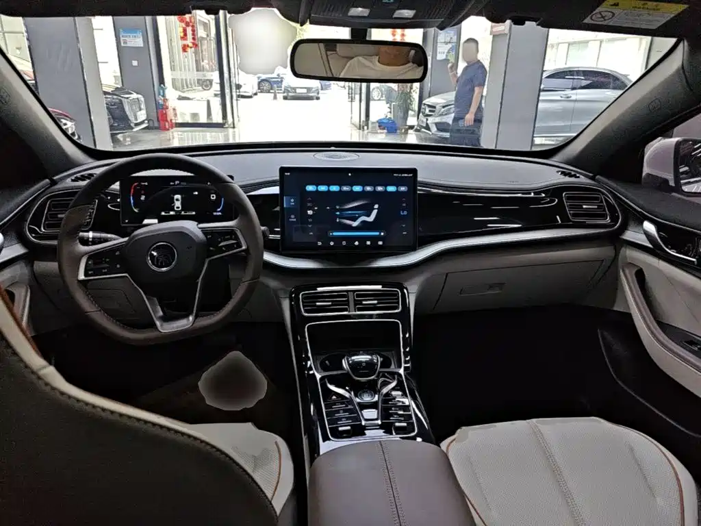 BYD Qin PLUS — миниатюра 10