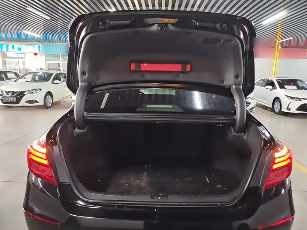 Honda Inspire — миниатюра 19