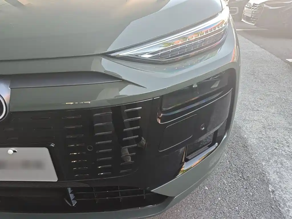 Audi AudiQ6L e-tron — миниатюра 24
