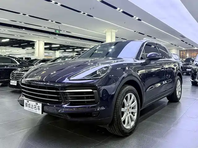 PORSCHE CAYENNE 2019