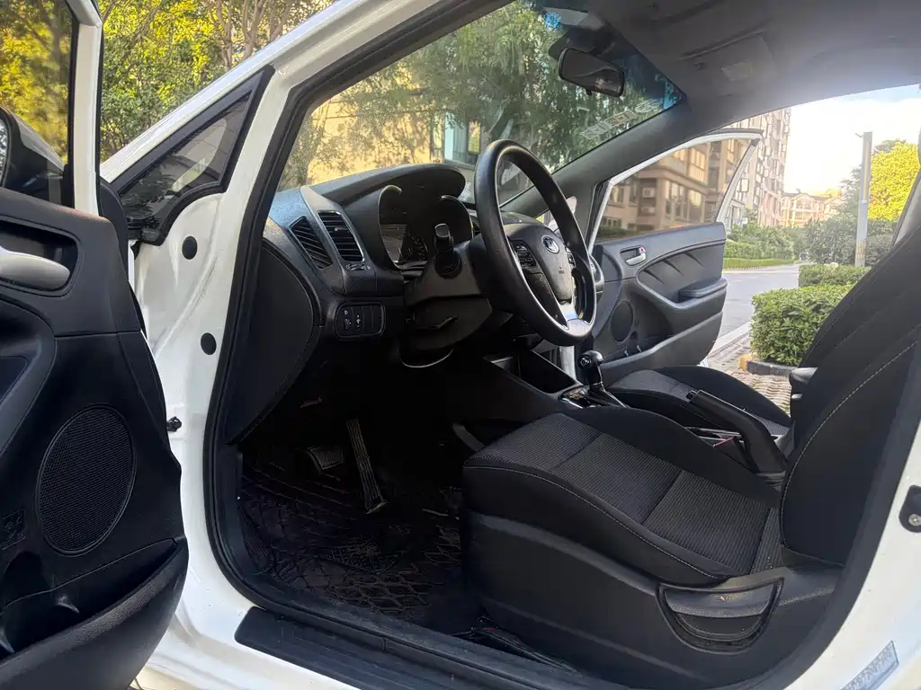 Kia K3 — миниатюра 14