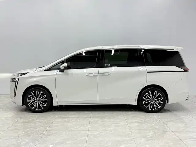GAC Motor Trumpchi E8 — миниатюра 2