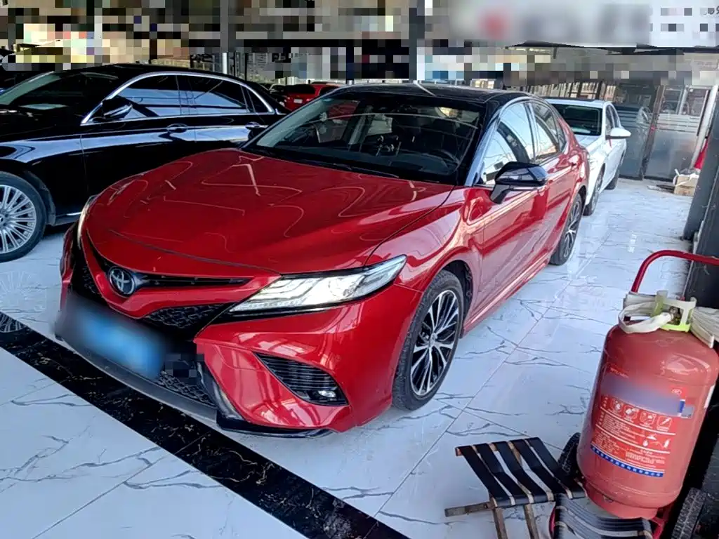 Toyota Camry — миниатюра 2