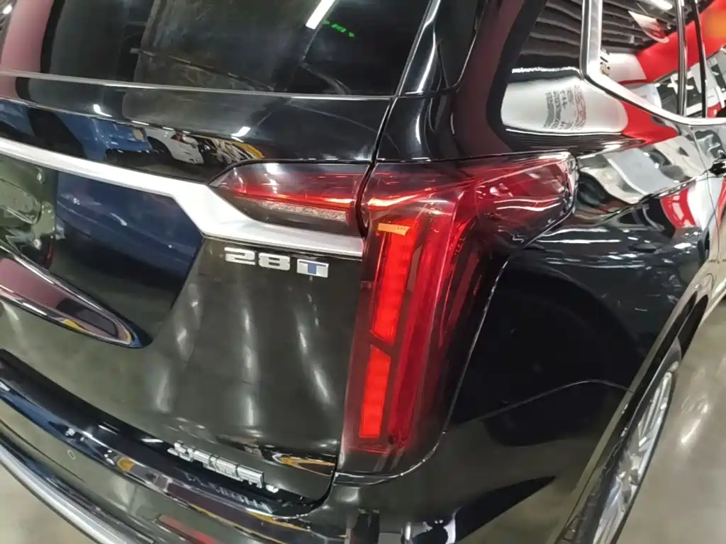 Cadillac XT6 — миниатюра 8