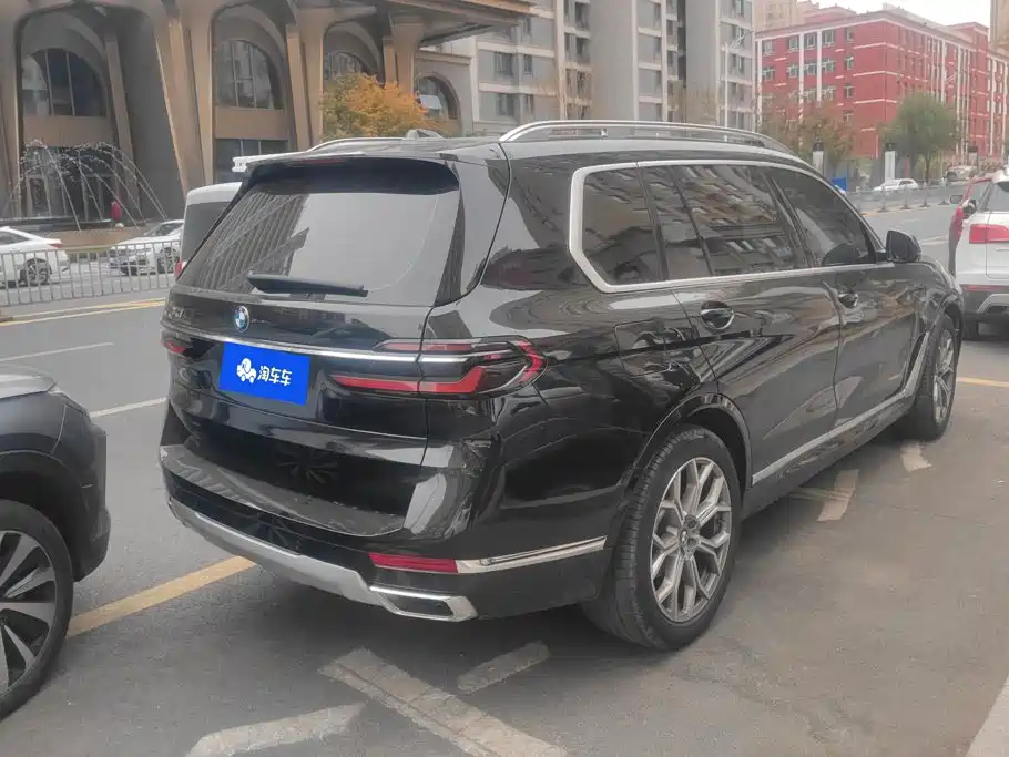 BMW X7 — миниатюра 3