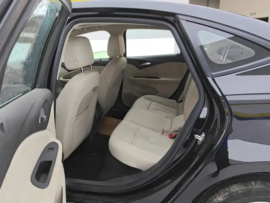 Buick Verano — миниатюра 11