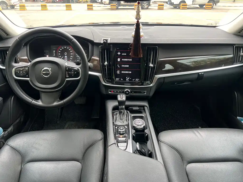 Volvo S90 — миниатюра 5