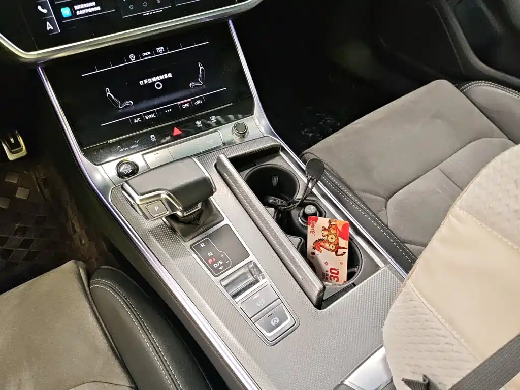 Audi A6L — миниатюра 10