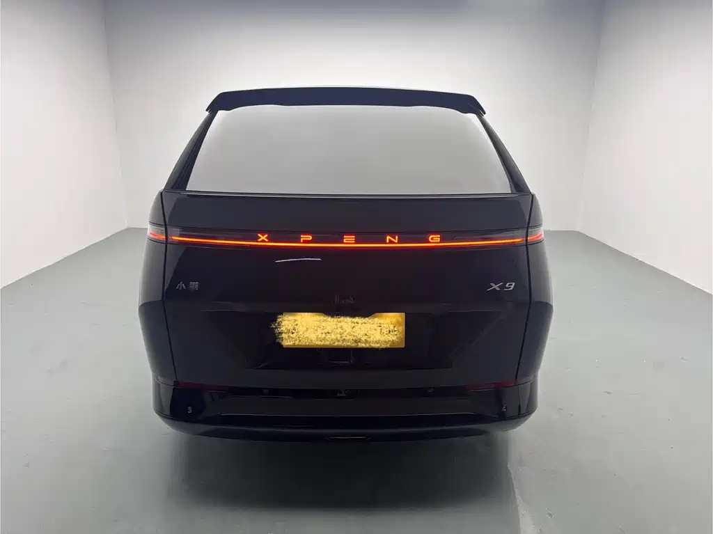 XIAOPENG X9