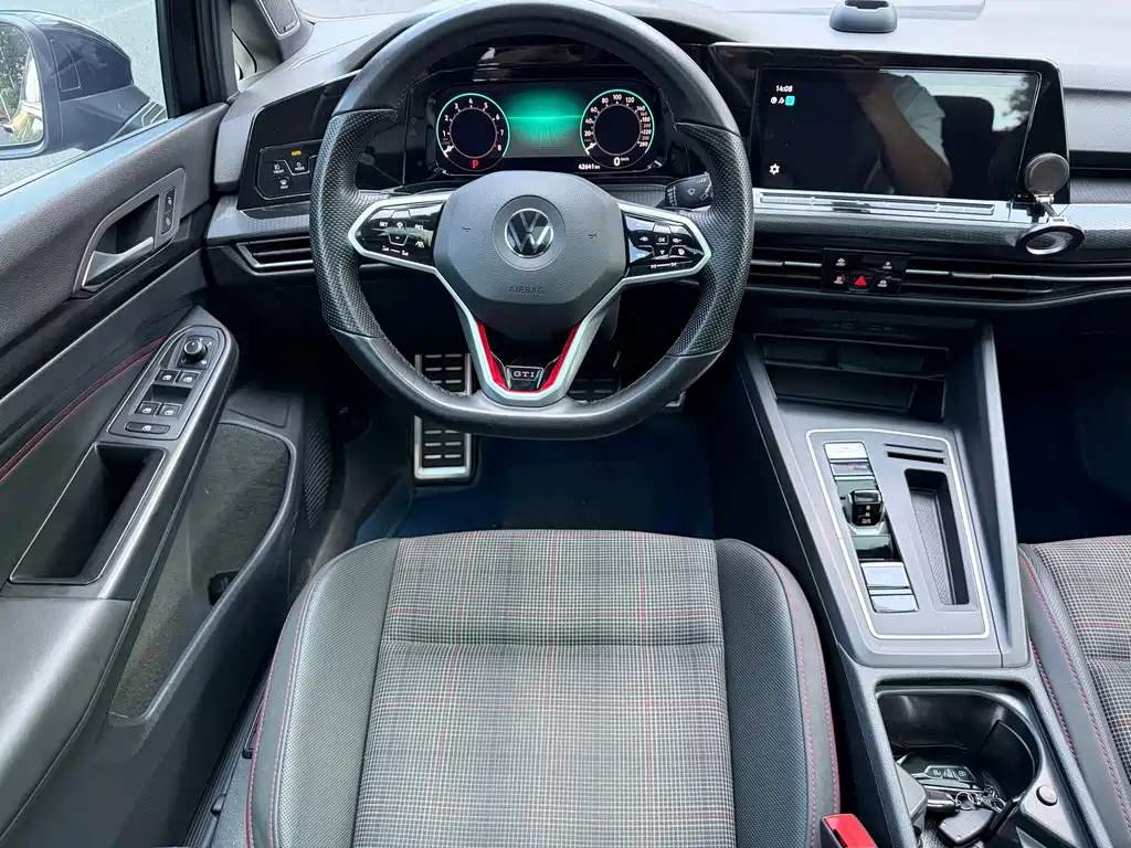 Volkswagen Golf GTI — миниатюра 16