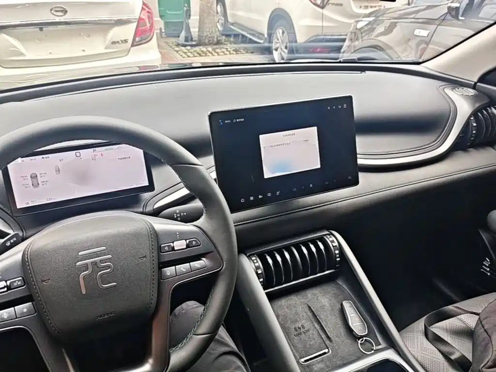 BYD Yuan Plus — миниатюра 10