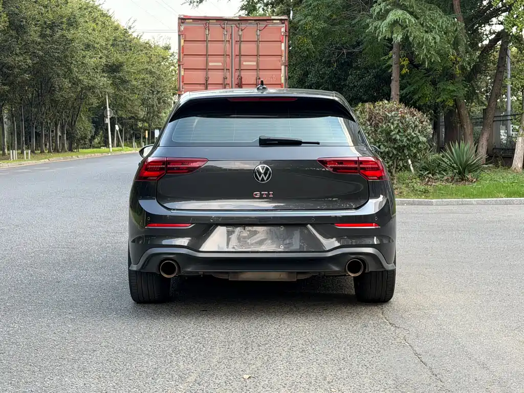 Volkswagen Golf GTI — миниатюра 5
