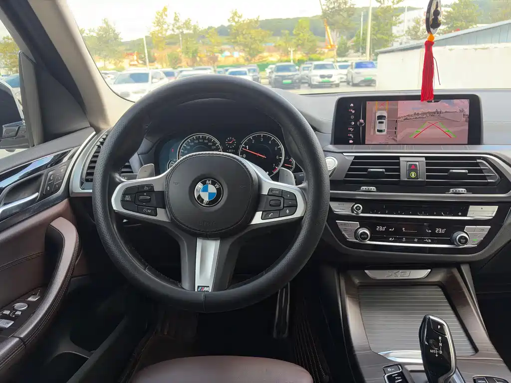 BMW X3 — миниатюра 11