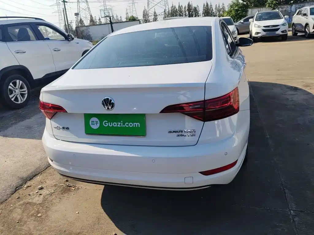 Volkswagen Sagitar — миниатюра 6