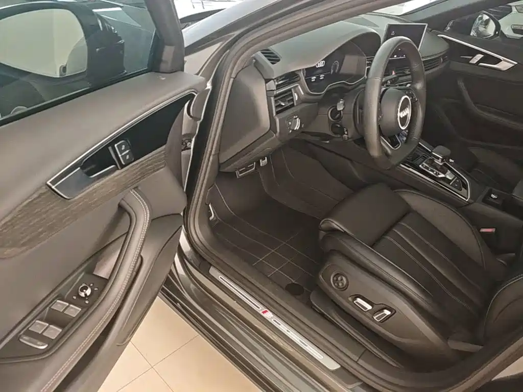 Audi A4L — миниатюра 16