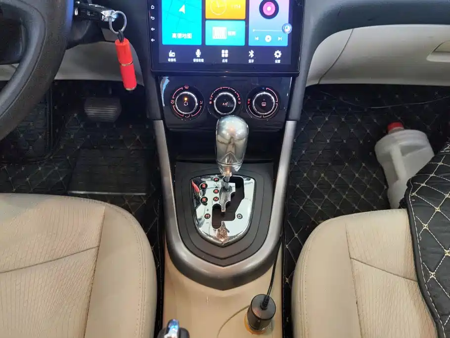 Peugeot 408 — миниатюра 16