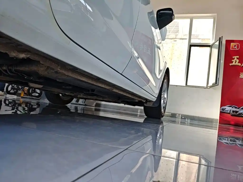 Chevrolet Cruze — миниатюра 21