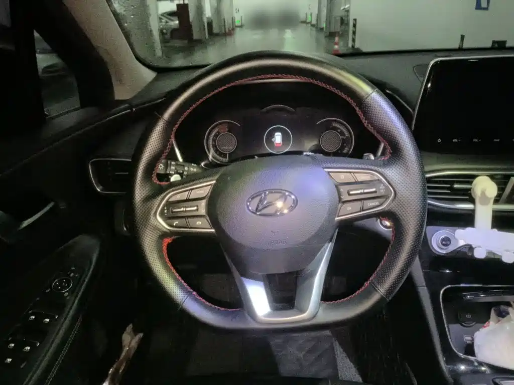 Hyundai Santa Fe — миниатюра 3