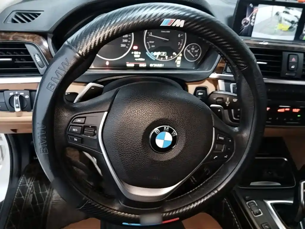 BMW 3 Series — миниатюра 11