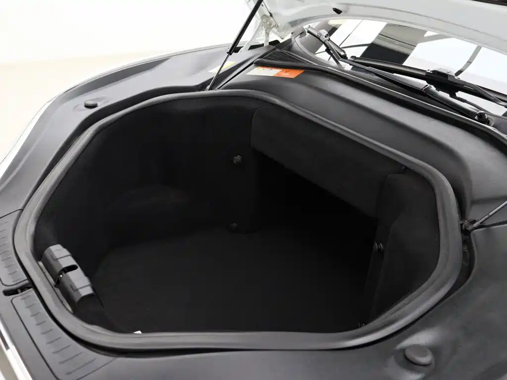 Tesla Model S — миниатюра 18