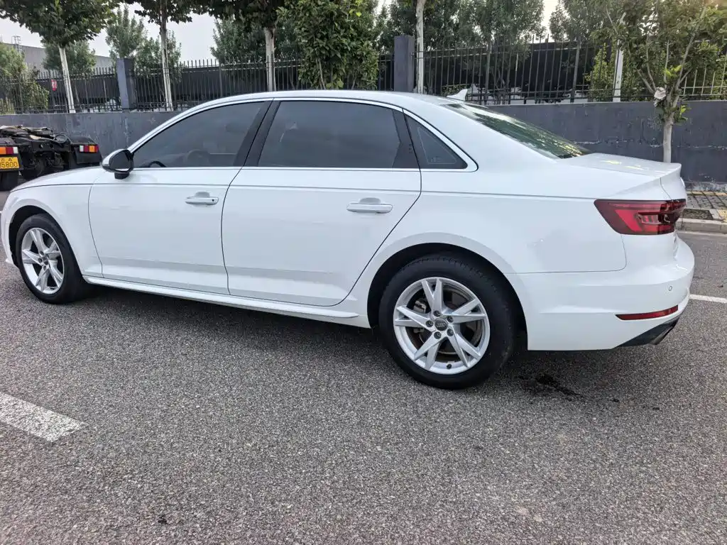 Audi A4L — миниатюра 26