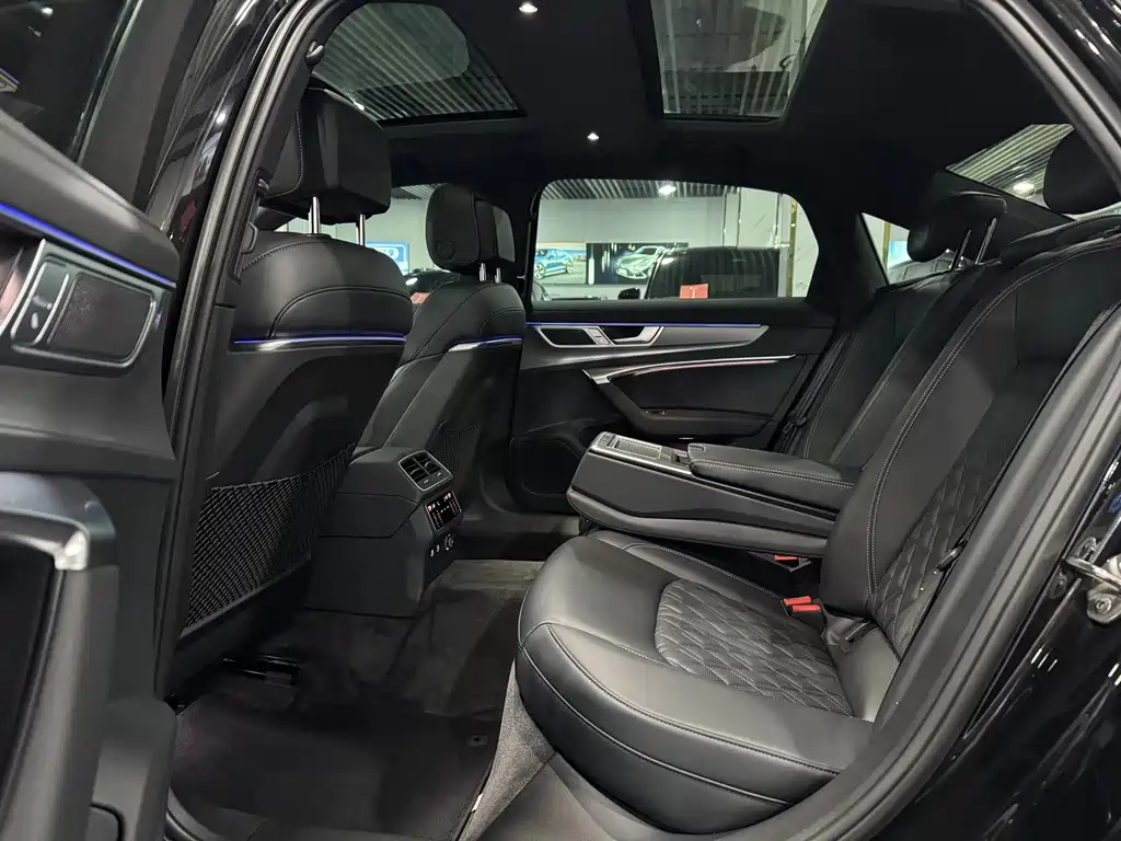 Audi A6L — миниатюра 5