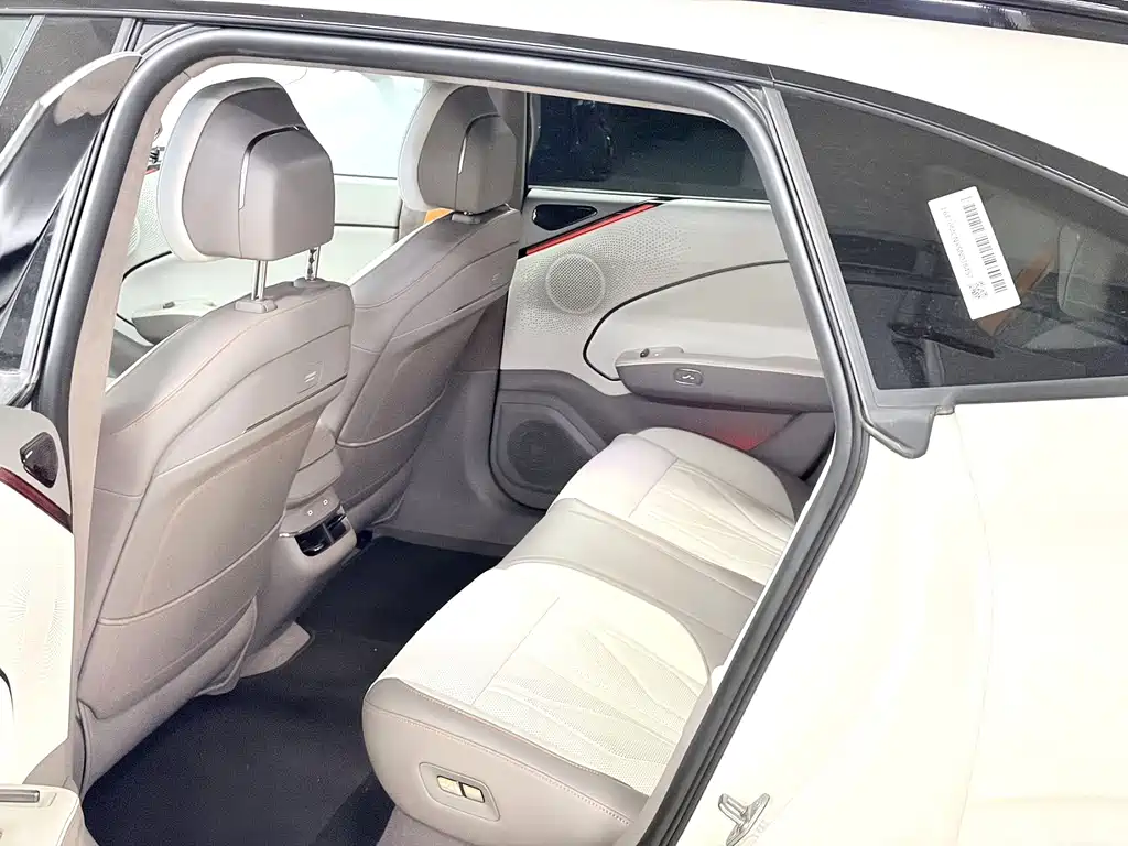 Zeekr Крайний Криптон 007 GT — миниатюра 5