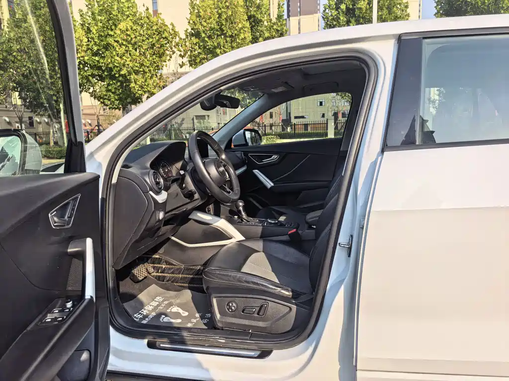 Audi Q2L — миниатюра 4