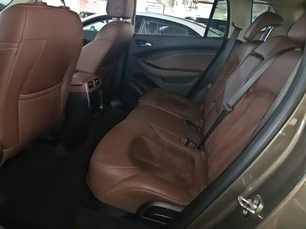 Buick Envision Plus — миниатюра 17