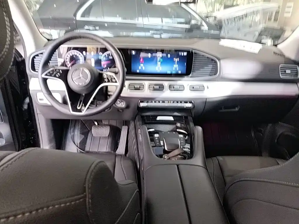 Mercedes-Benz GLE (Import) — миниатюра 10