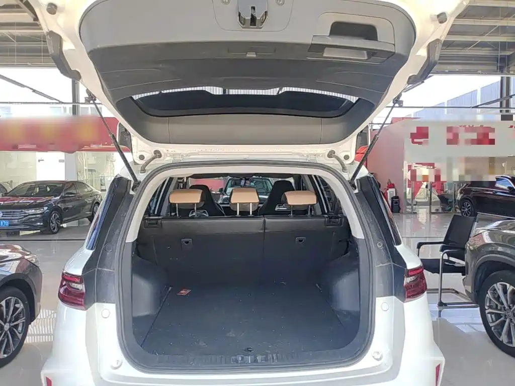 Geely Haoyue PRO — миниатюра 19