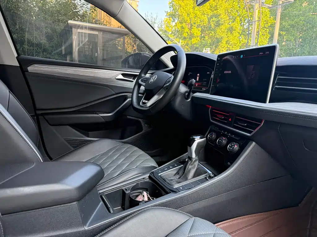Volkswagen Sagitar — миниатюра 17