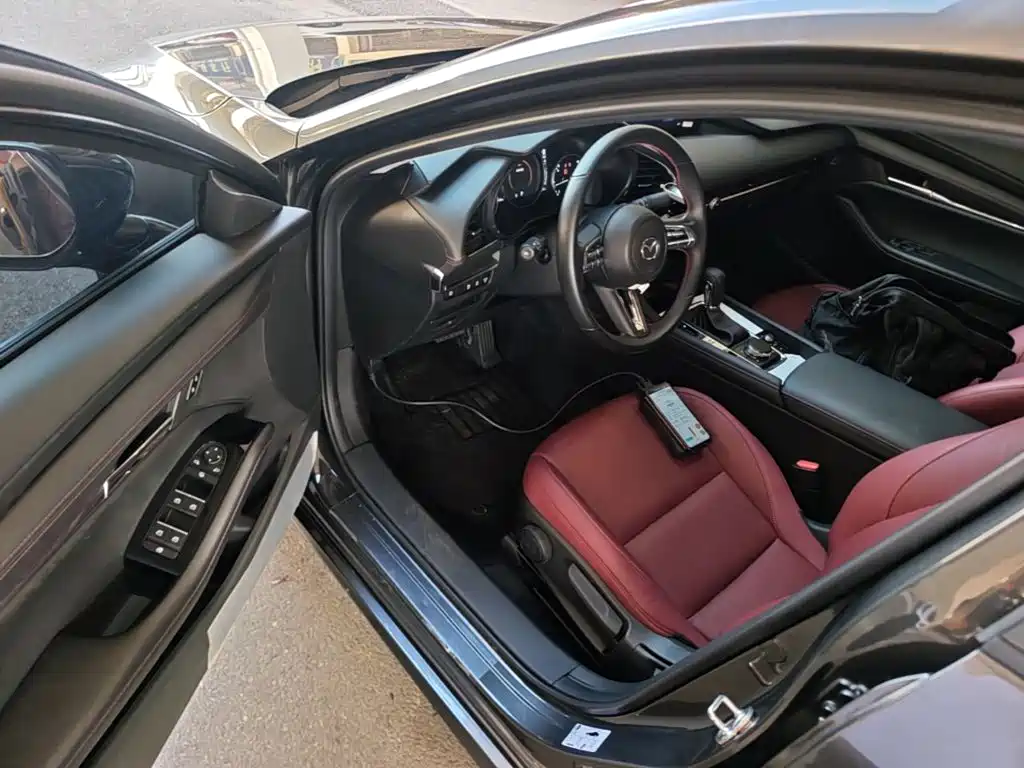Mazda 3 Axela — миниатюра 16