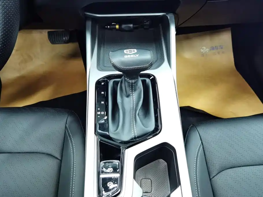 Geely Emgrand — миниатюра 16