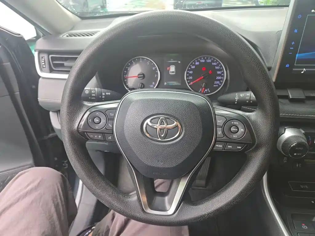 Toyota Wildlander — миниатюра 11