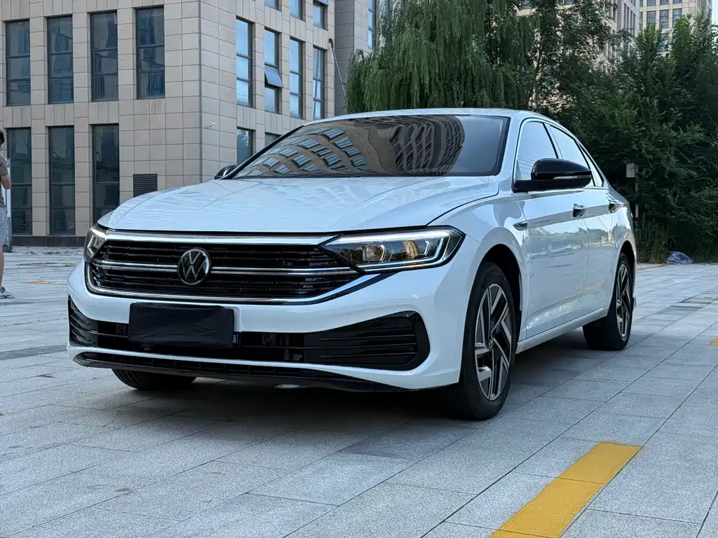 Volkswagen Sagitar — миниатюра 3