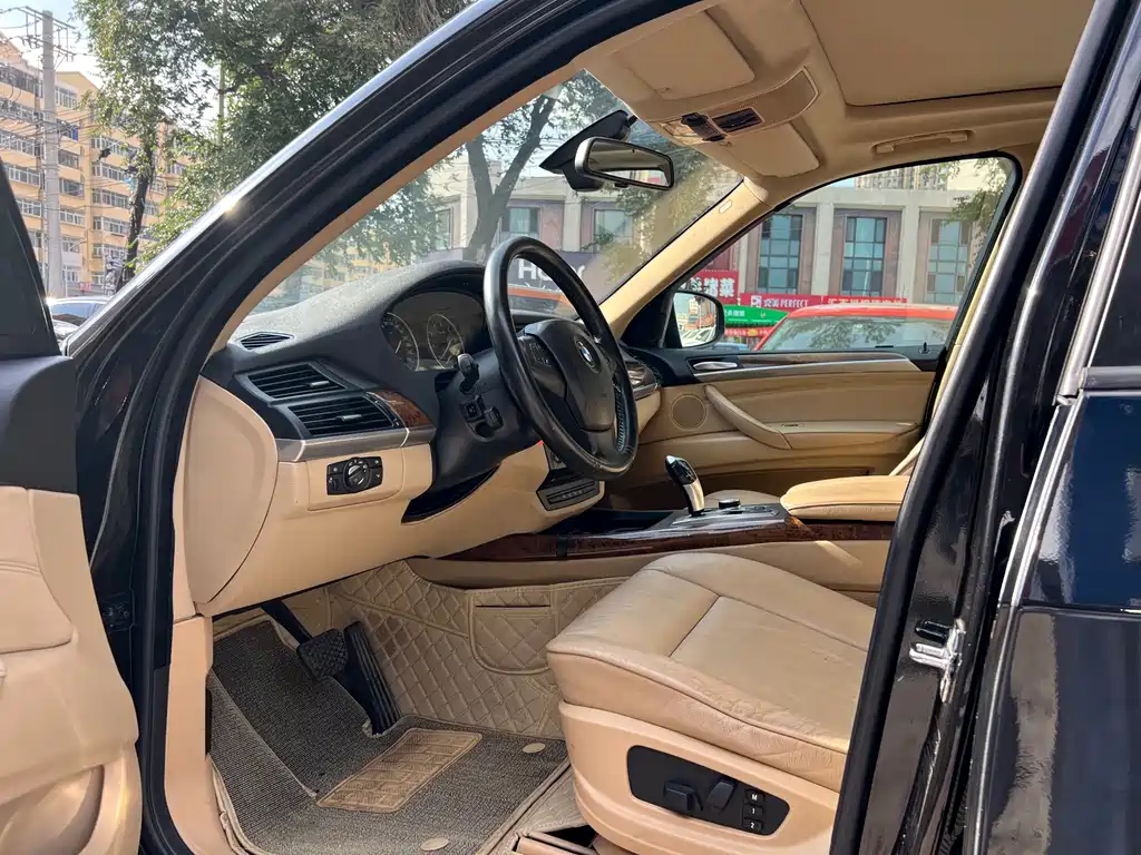 BMW X5 (Import) — миниатюра 7