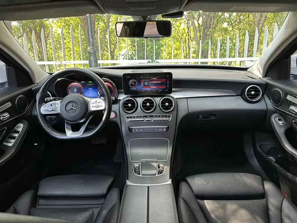 Mercedes-Benz C-Class — миниатюра 8