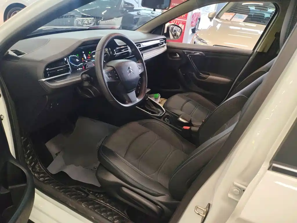 Citroen C3-XR — миниатюра 11