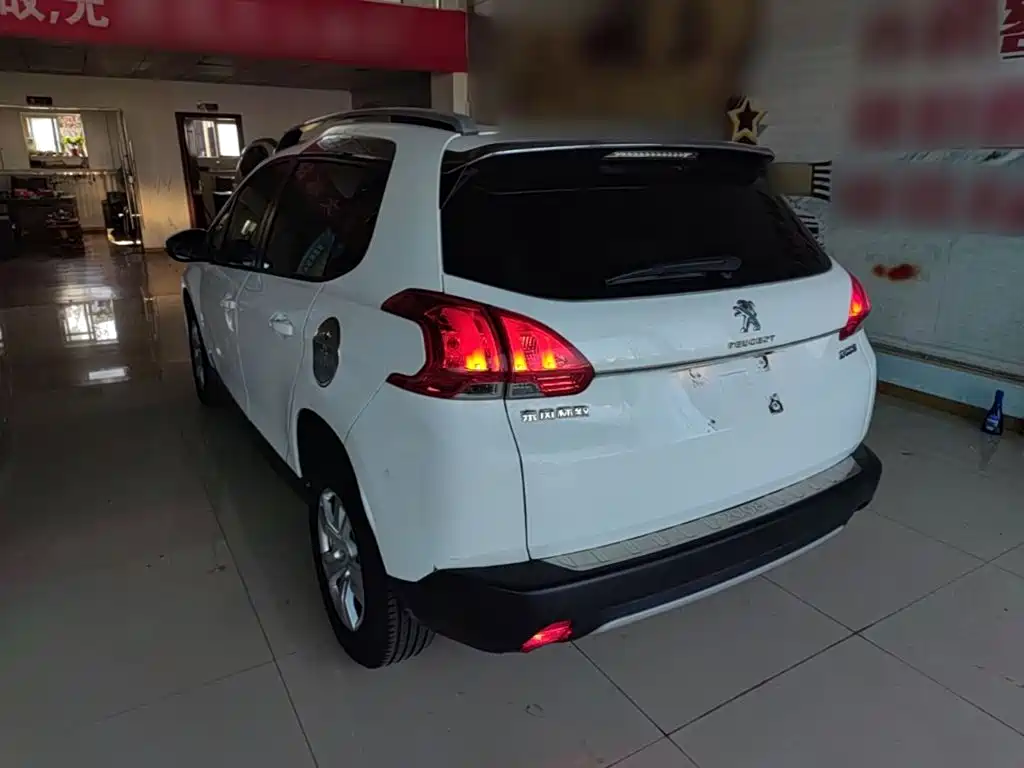 Peugeot 2008 — миниатюра 5
