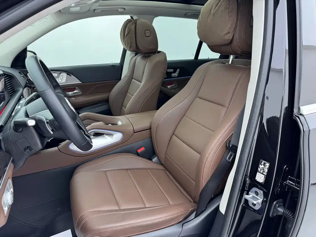 Mercedes-Benz GLE (Import) — миниатюра 17