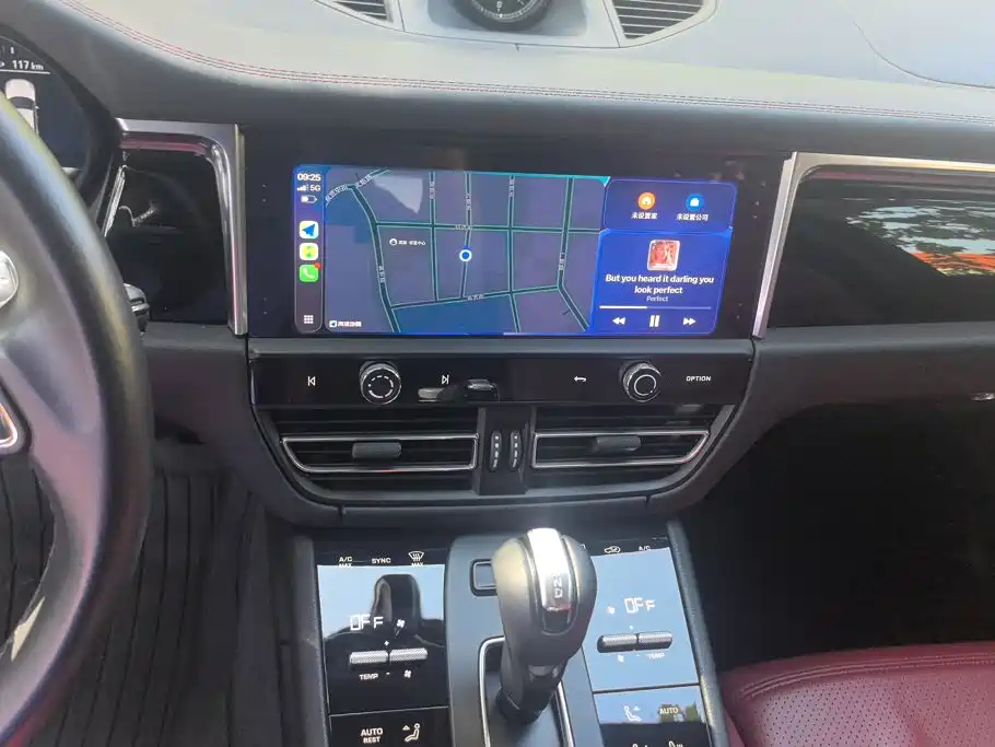 Porsche Macan — миниатюра 12
