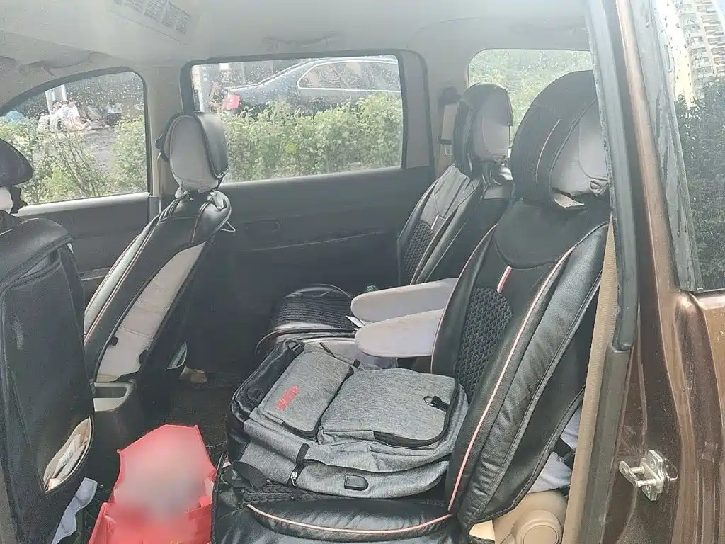 Wuling Hongguang — миниатюра 15