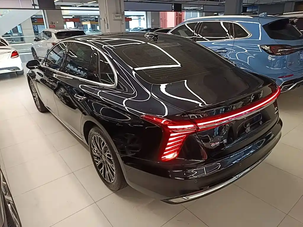 Hongqi Hongqi H5 — миниатюра 5